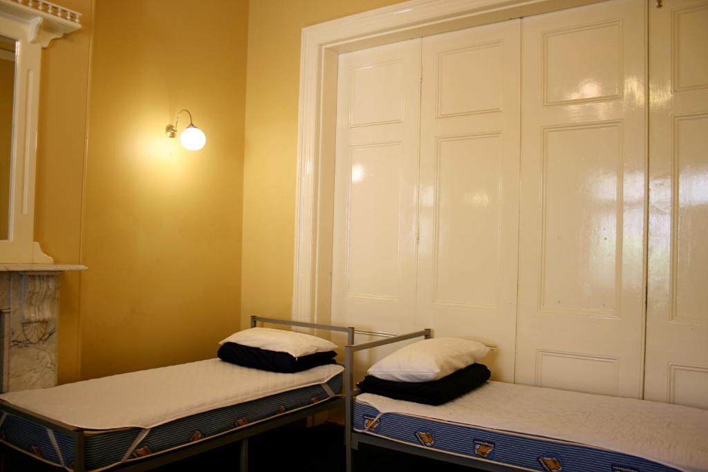 Glenelg Beach Hostel Chambre photo