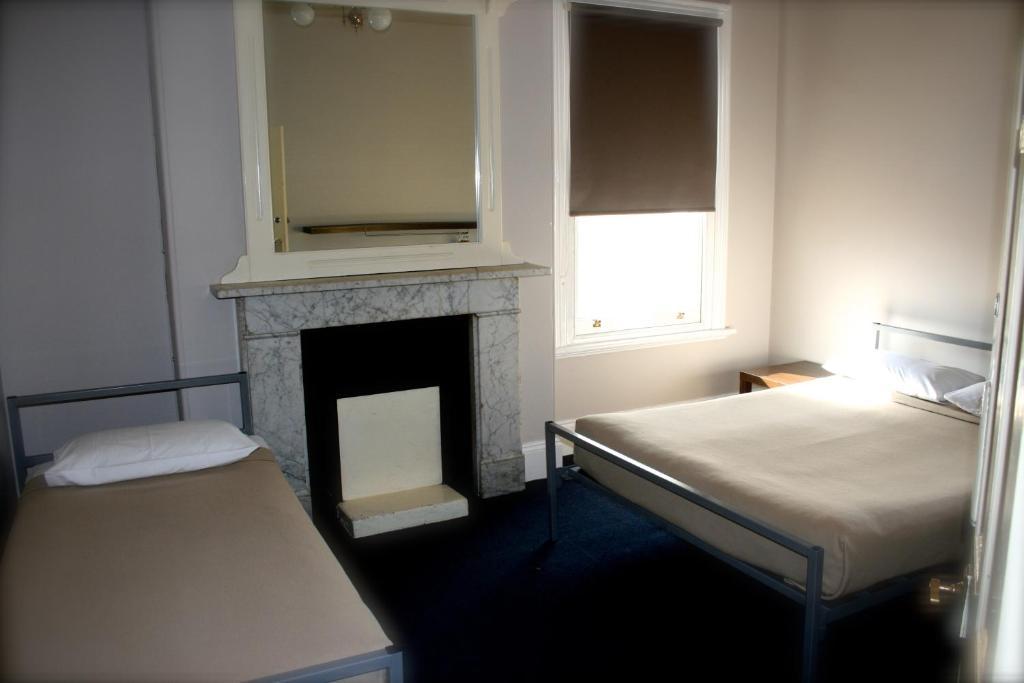 Glenelg Beach Hostel Chambre photo